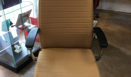 Vente de fauteuil de bureau, de direction, tissu, simili cuir, cuir, grand confort, accoudoirs et appui tête réglables, renforcement lombaire, Craponne-sur-Arzon