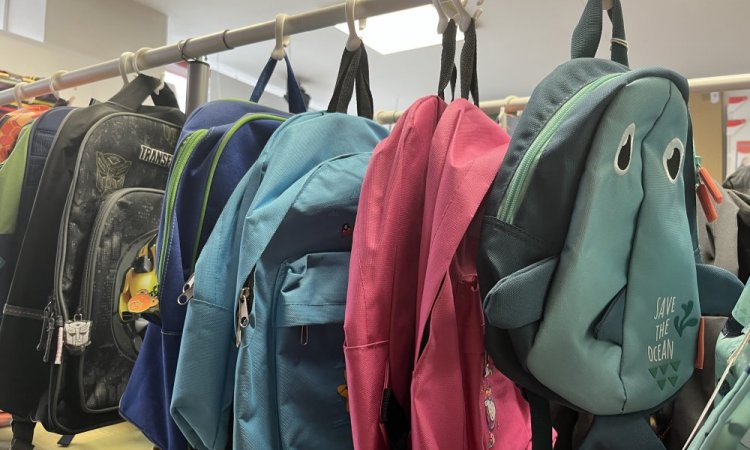 Vente de cartables TOTTO, LILILOU, POIVRE BLANC, TANN'S, POIDS PLUME, ÉCO-RESPONSABLE, sacs à dos EASTPAK, OFFSHORE, ANTARTIK, TOTTO à AMBERT