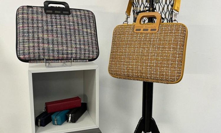 Sacoche BOMBATA TWEED jaune ou noire pour ordinateur et tablette chez MAXI FOLIO à CRAPONNE SUR ARZON